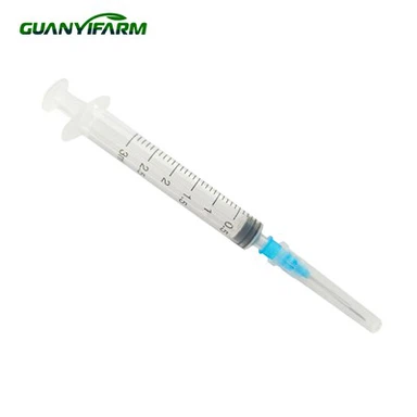 3 ml-es eldobható állatorvosi fecskendő tűkkel